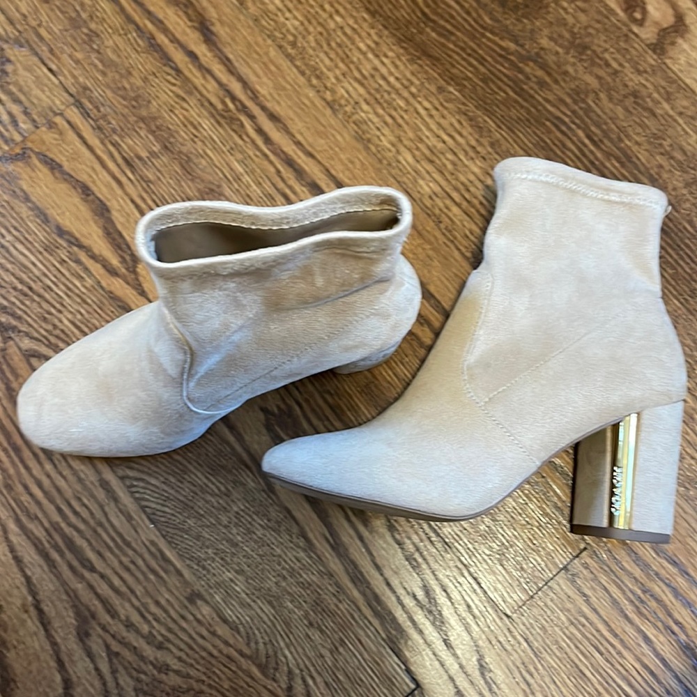 Coach Nude heels boots